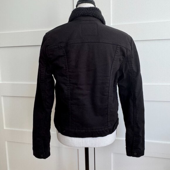 LEVI'S BNWT - Trucker black denim jacket with sherpa lining - size S - Picture 4 of 9
